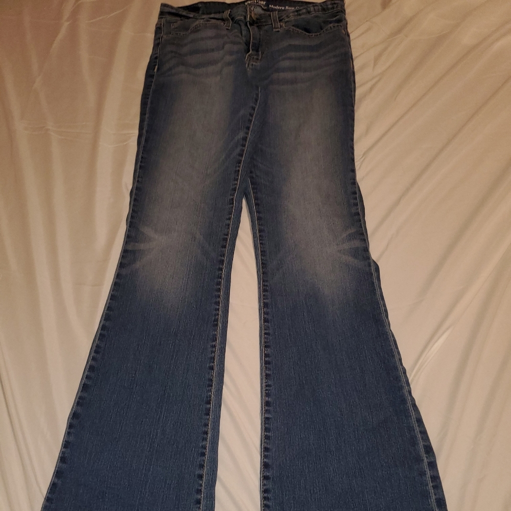 Levi's